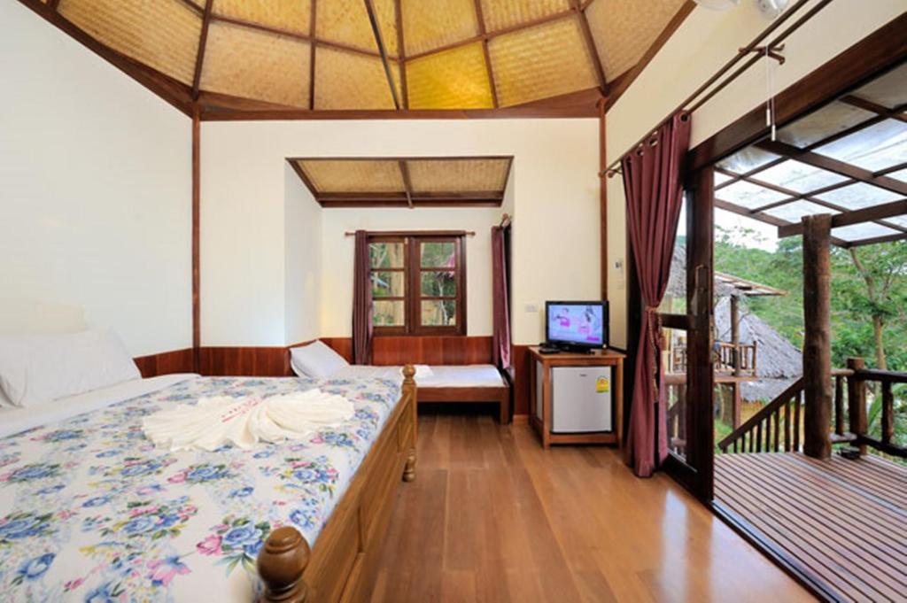 Sunwaree Phi Phi Resort Номер фото